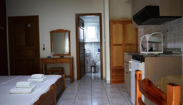 Delphin Rooms Sivota